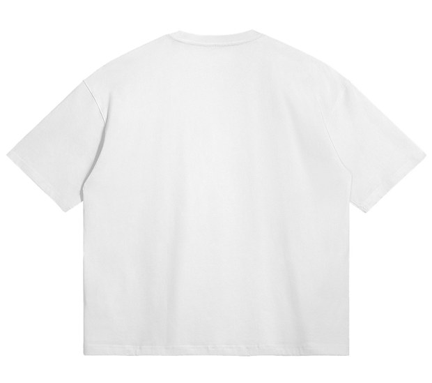 Camiseta blanca vista por detrás con el área de la espalda